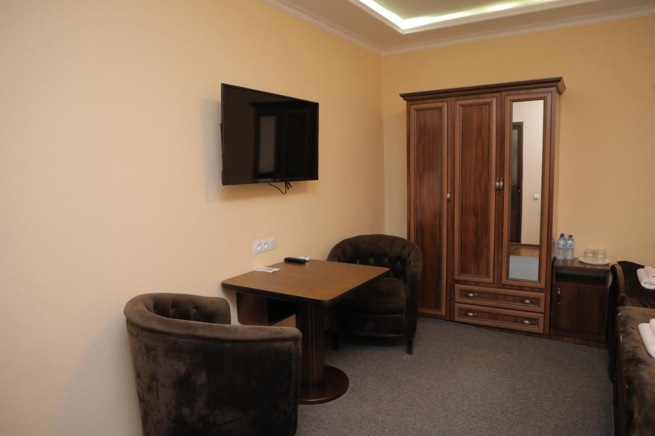 Hotel Brick House Самарканд Екстериор снимка
