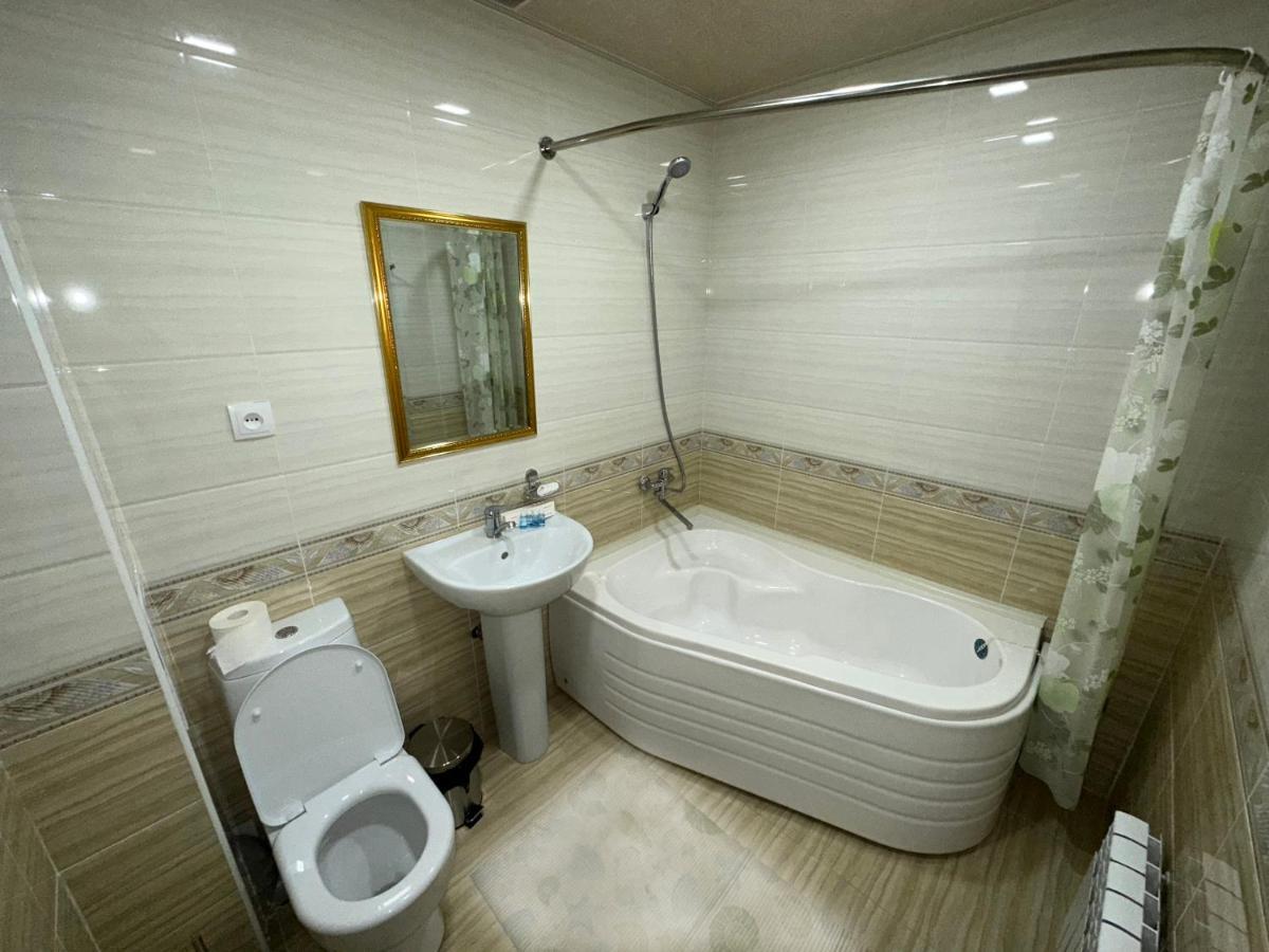 Hotel Brick House Самарканд Екстериор снимка