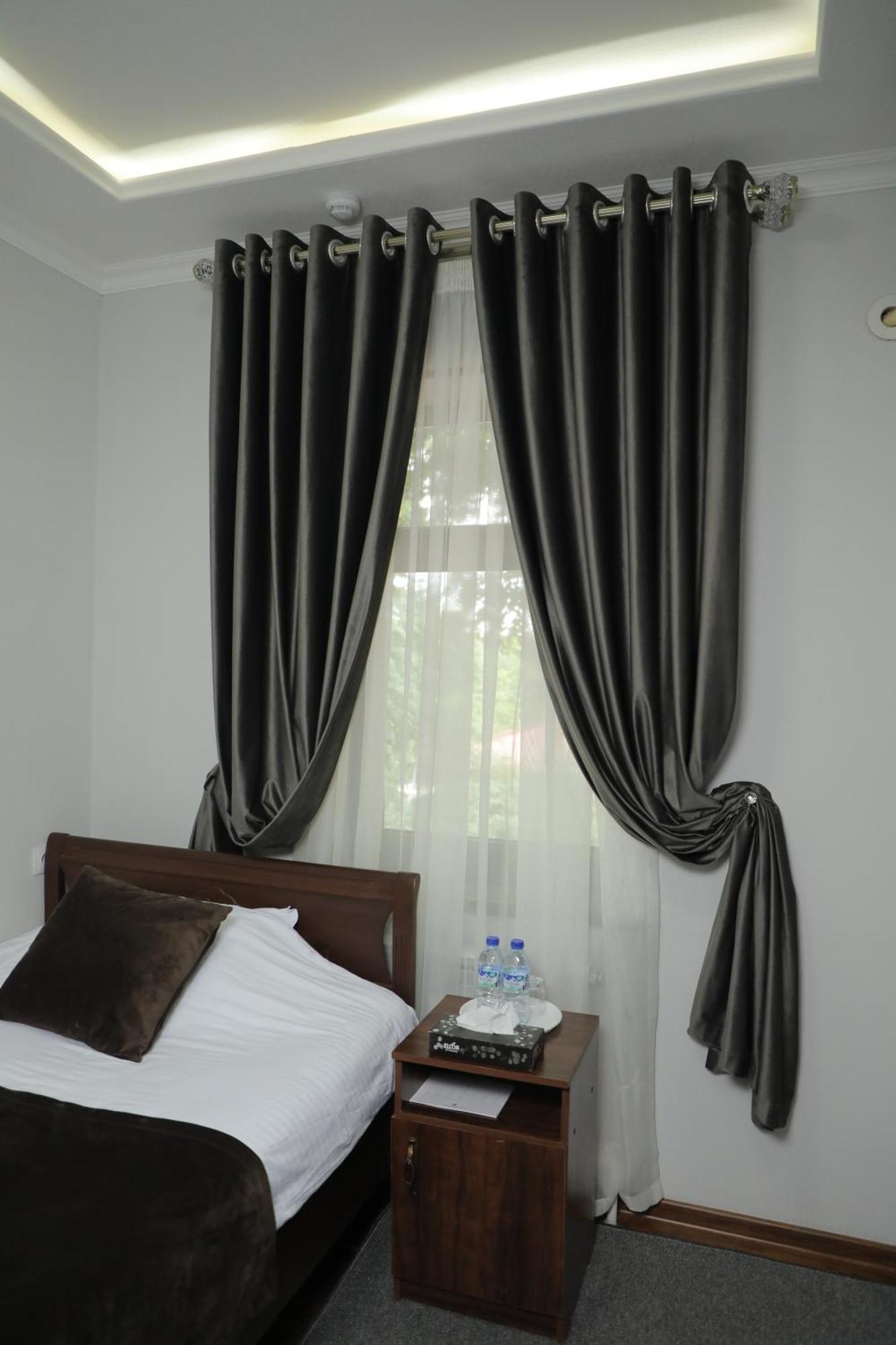Hotel Brick House Самарканд Екстериор снимка