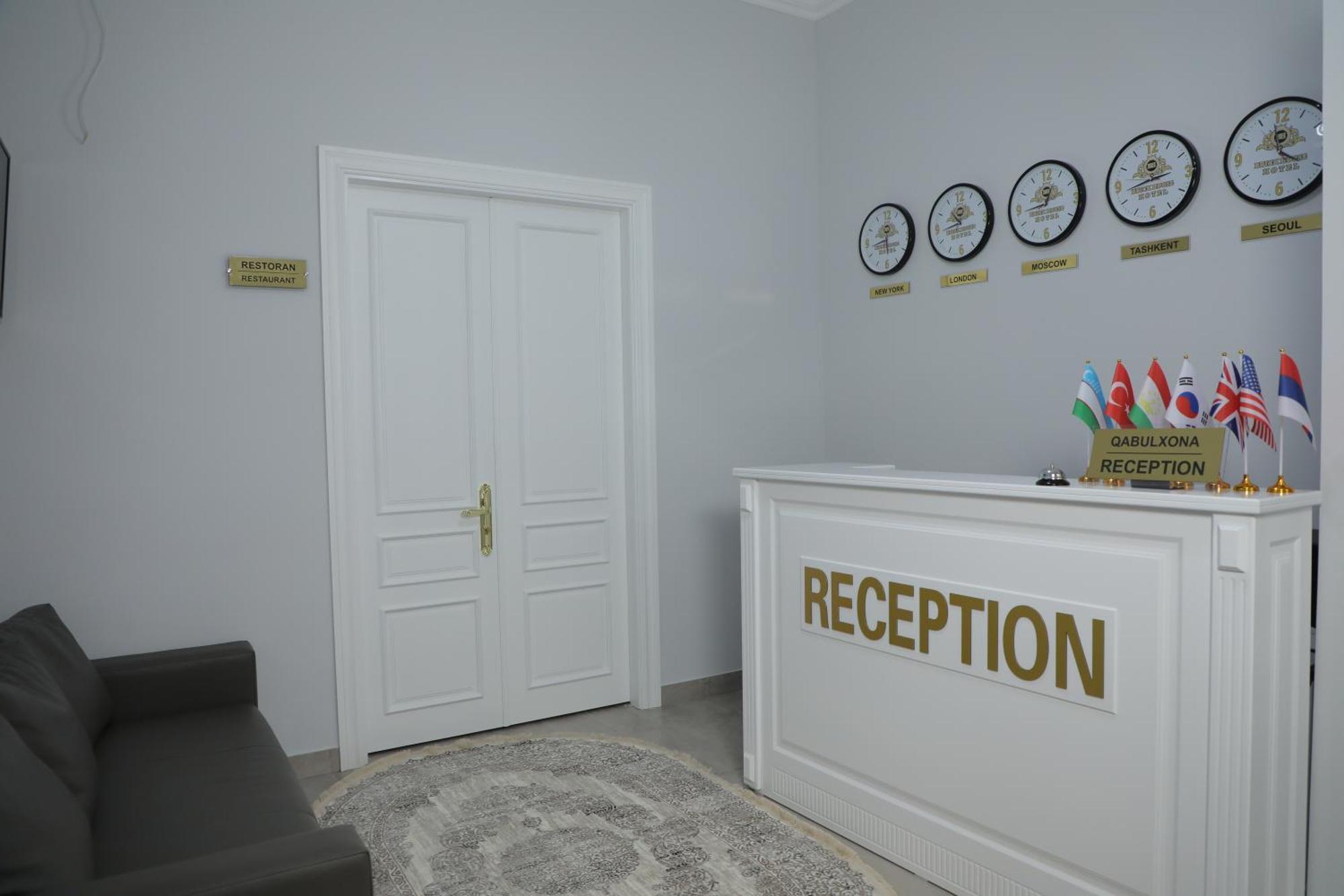 Hotel Brick House Самарканд Екстериор снимка